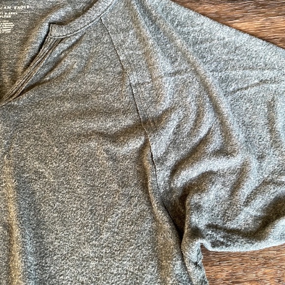 American Eagle top - Picture 9 of 15